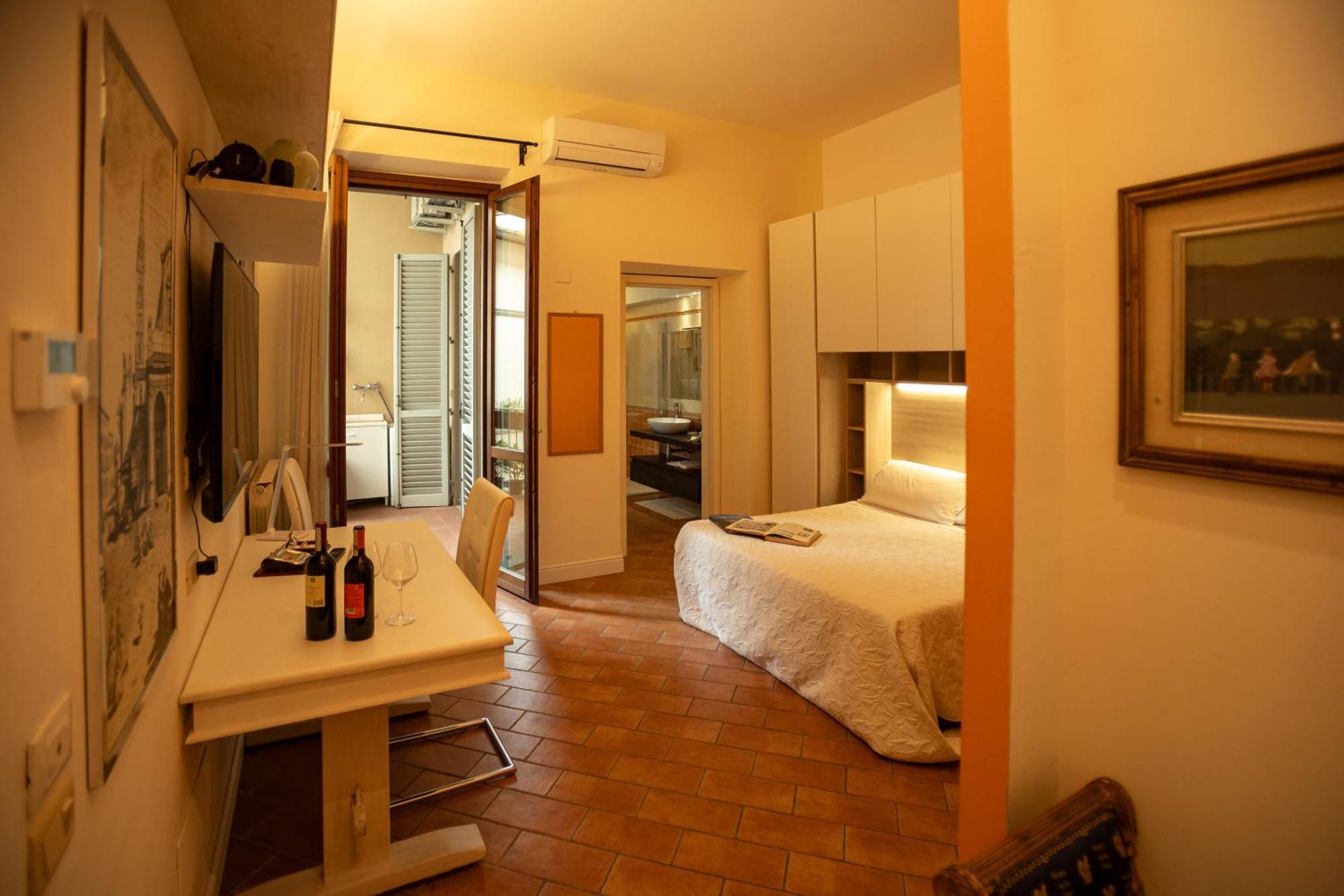 Indipendent Studio Apartment With Terrace - Parking Florencie Exteriér fotografie